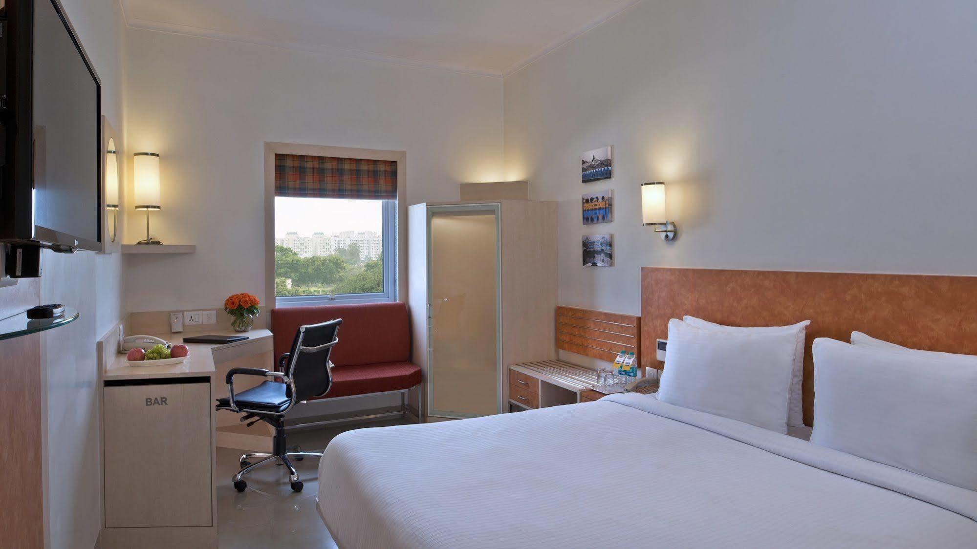 Nirwana Hometel Jaipur- A Sarovar Hotel מראה חיצוני תמונה